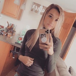 Meet your Posher, Crystal